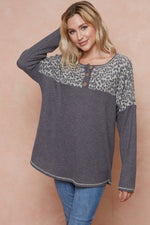 Load image into Gallery viewer, Leopard Print Knit Pullover
